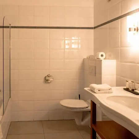 Szálloda Budget By River *