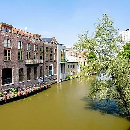 Hotel Budget By River