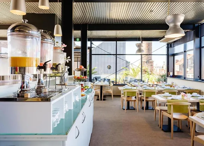 Hotel Budget By River